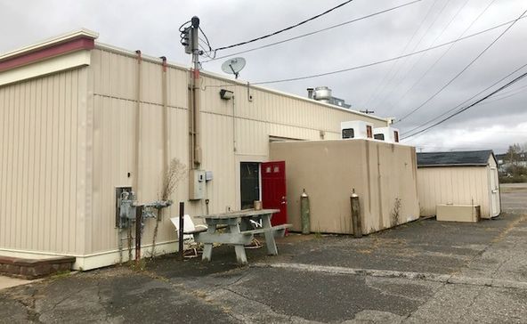 1605 N Stephenson Ave, Iron Mountain, MI 49801